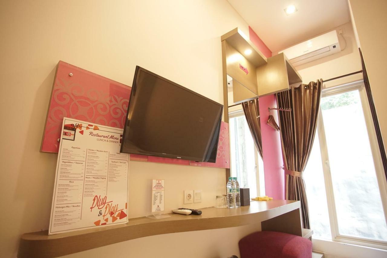 Viva Hotel Kediri, Azana Hotels Collection Kediri  Exteriér fotografie